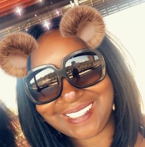 Meet your Posher, Loretta